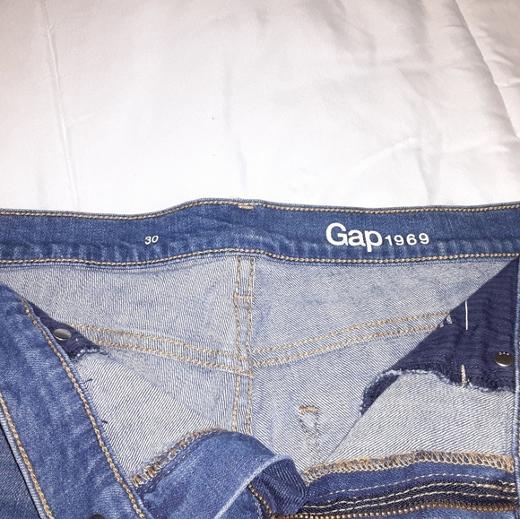 Gap shorts - Picture 4 of 4